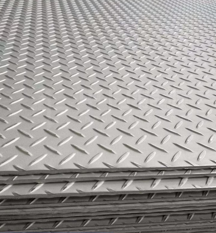 chequered tread–plates