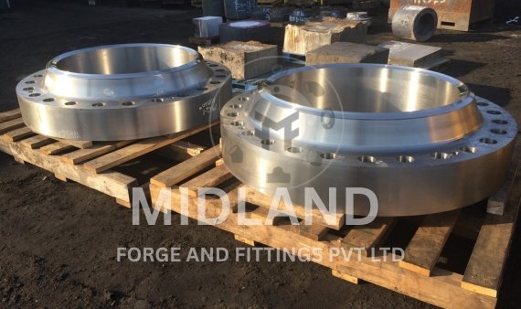 Manufacturer & Exporter of ASME B16.47 Flanges (Series A & B)